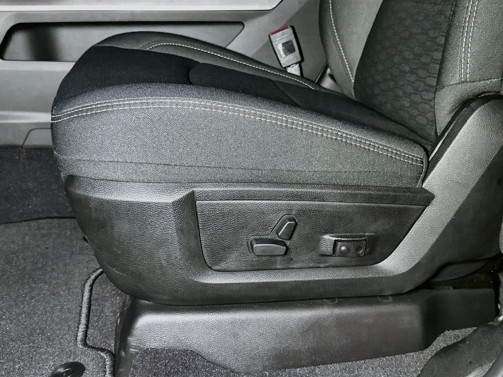 New 2026 RAM 2500 Big Horn AWD/4WD image 13