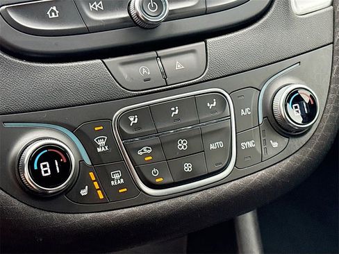 Used 2023 Chevrolet Malibu LT w/ Driver Confidence Package image 16