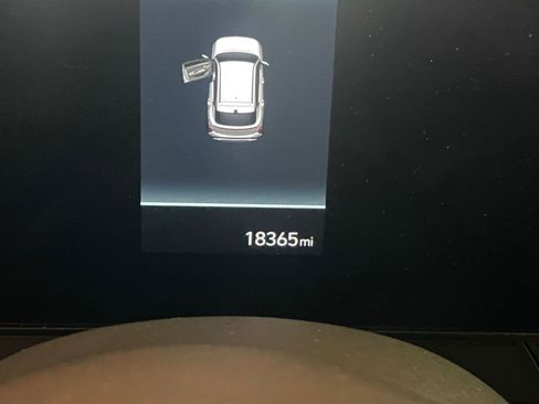 Used 2025 Hyundai Kona SEL image 40