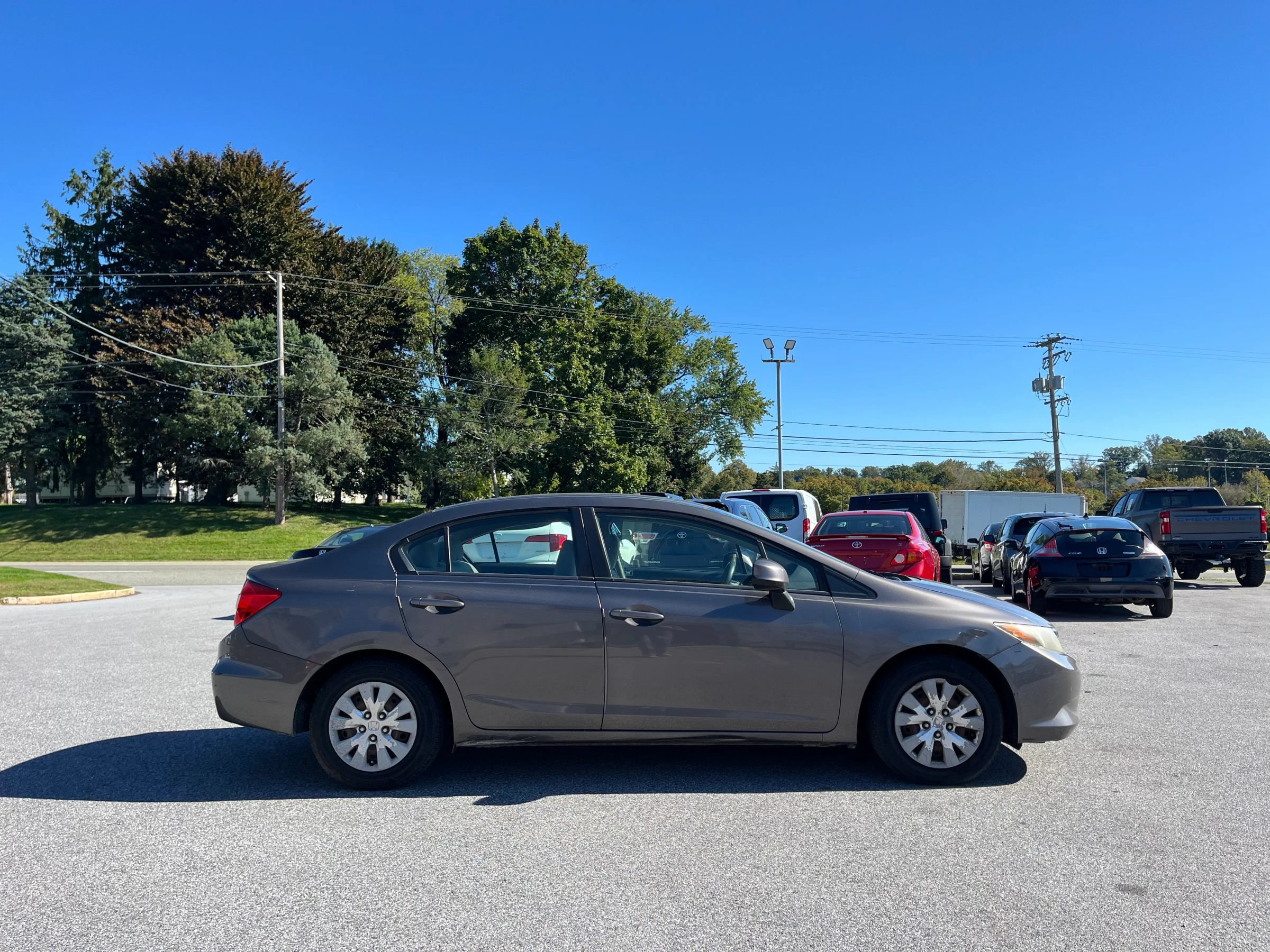 Used 2012 Honda Civic LX image 2