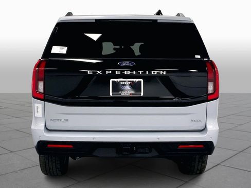 New 2025 Ford Expedition Max Active image 5