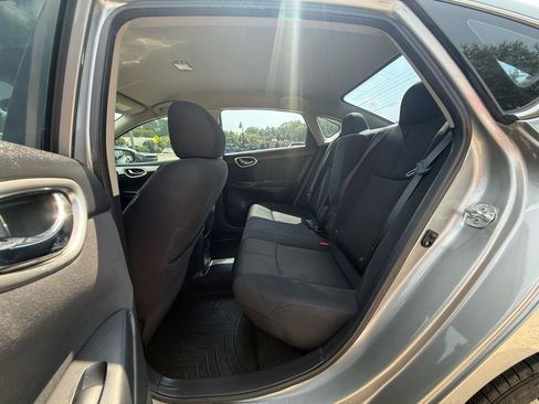 Used 2014 Nissan Sentra SR w/ SR Driver Package FWD image 27
