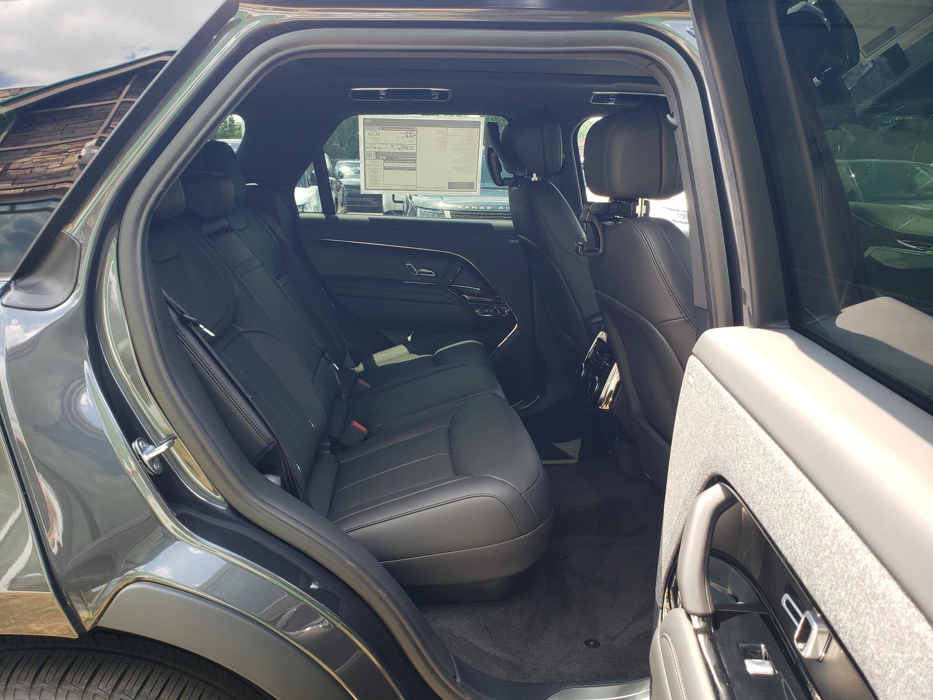 New 2026 Land Rover Range Rover Sport Dynamic SE AWD/4WD image 15