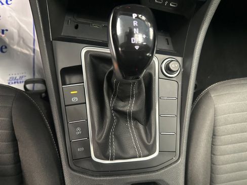 Used 2024 Volkswagen Jetta S image 31