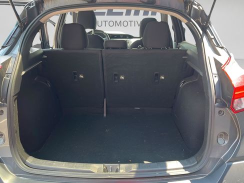Used 2019 Nissan Kicks SV FWD image 18