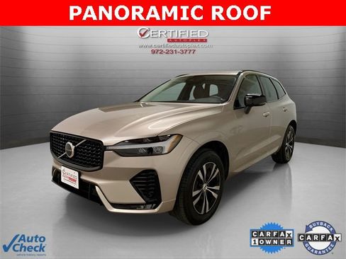 Used 2025 Volvo XC60 B5 Core image 1