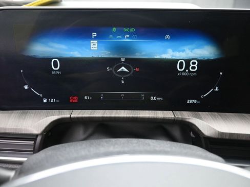 Used 2025 Kia Telluride SX image 10