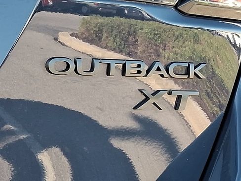 Used 2025 Subaru Outback Onyx Edition XT AWD/4WD image 11
