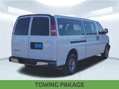 Used 2024 Chevrolet Express 3500 LT w/ LT Preferred Equipment Group RWD image 6