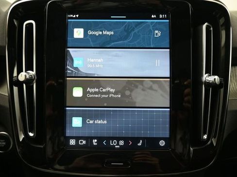 Used 2024 Volvo XC40 B5 Plus w/ Protection Package Premier image 13