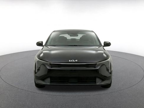 Used 2025 Kia K4 FWD image 2