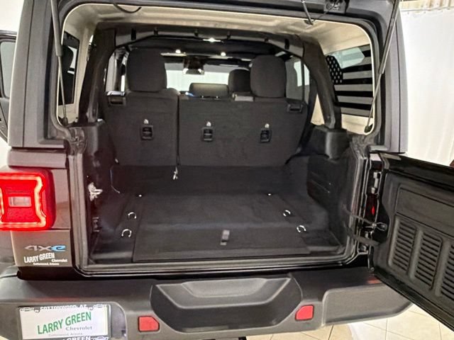 Used 2025 Jeep Wrangler Unlimited Rubicon 4xe w/ Safety Group AWD/4WD image 21