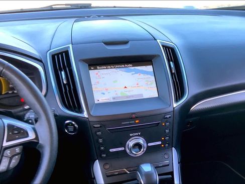 Used 2018 Ford Edge Sport w/ Technology Package image 5