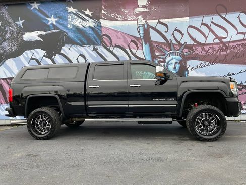 Used 2016 GMC Sierra 2500 Denali w/ Duramax Plus Package image 1