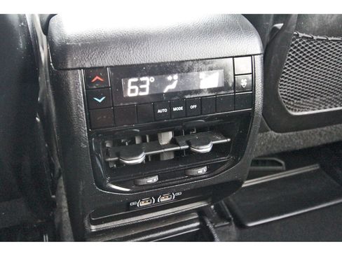 Used 2023 Jeep Grand Cherokee L Laredo RWD image 16