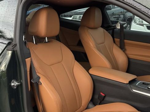 Used 2024 BMW 430i Coupe w/ M Sport Package RWD image 19