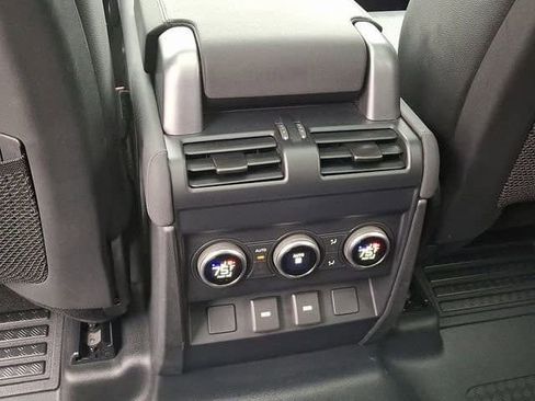 Used 2023 Land Rover Defender 110 X-Dynamic SE AWD/4WD image 13