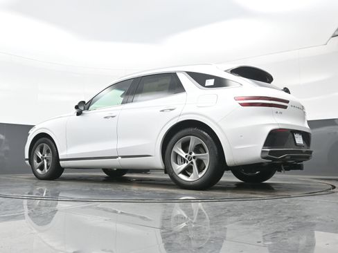 New 2026 Genesis GV70 2.5T Advanced image 15