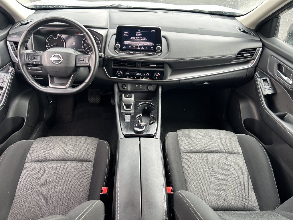 Used 2025 Nissan Rogue SV AWD/4WD image 29