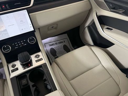 New 2026 Jaguar F-PACE R-Dynamic S image 23