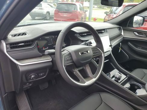 New 2026 Jeep Grand Cherokee L Limited AWD/4WD image 11