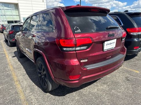 Used 2019 Jeep Grand Cherokee Altitude AWD/4WD image 5