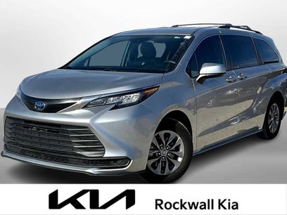 Used 2022 Toyota Sienna LE