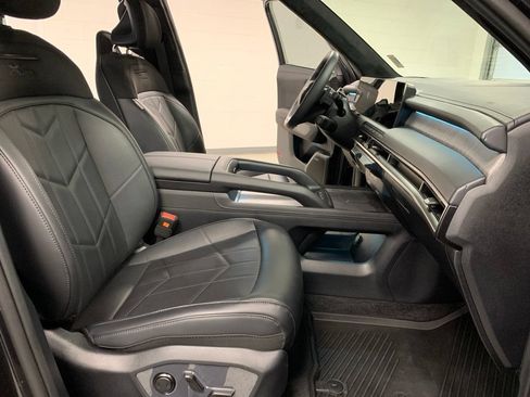 Used 2027 Kia Telluride SX Prestige X-Line w/ Towing Package AWD/4WD image 9