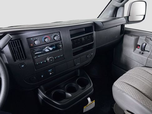 New 2026 GMC Savana 2500 w/ Driver Convenience Package RWD image 19