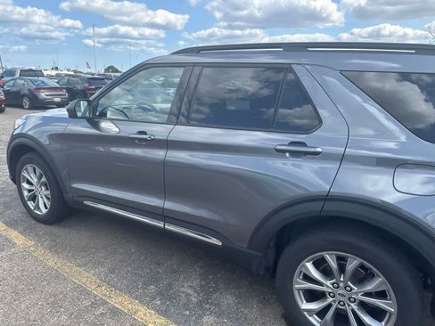Used 2023 Ford Explorer XLT w/ Equipment Group 202A AWD/4WD image 21