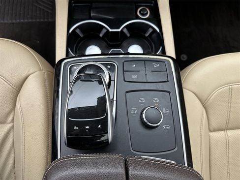 Used 2018 Mercedes-Benz GLE 350 4MATIC image 20