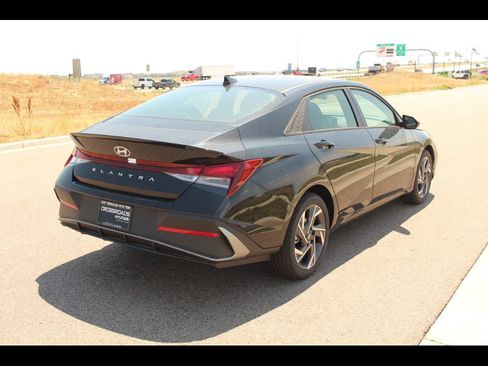 New 2025 Hyundai Elantra Sport w/ Cargo Package image 5