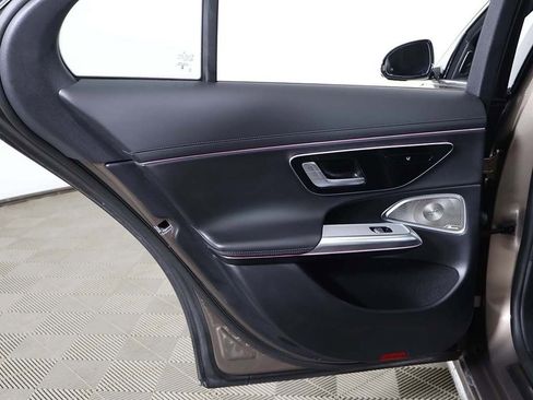 Used 2025 Mercedes-Benz E 450 4MATIC Sedan w/ Multicontour Seating Package image 27