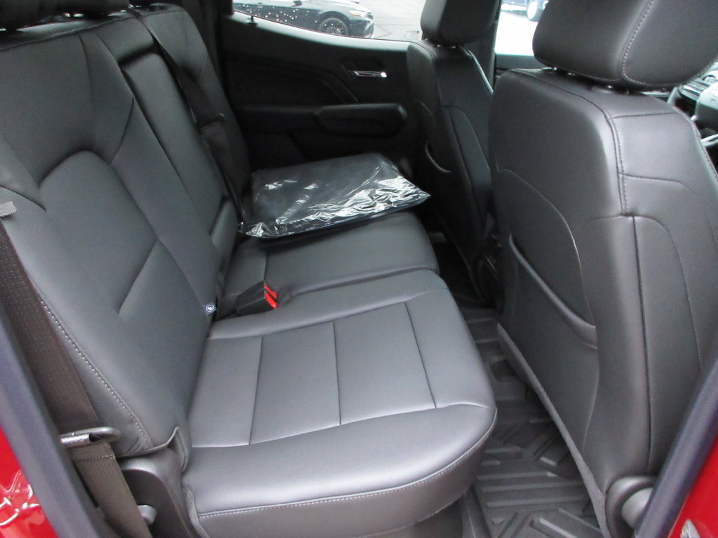 New 2026 Chevrolet Colorado LT w/ LT Convenience Package AWD/4WD image 17