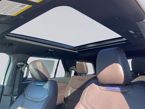 New 2026 Ford Explorer Platinum image 20
