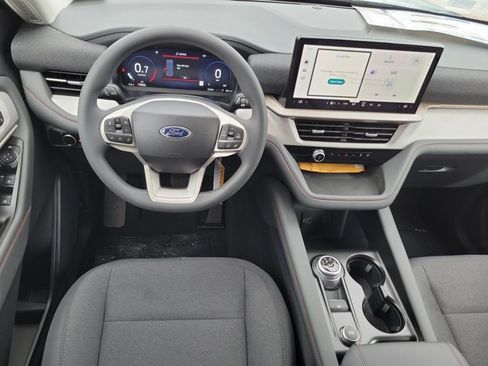 New 2026 Ford Explorer Active RWD image 18