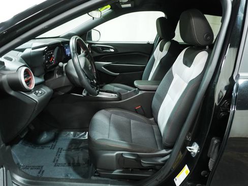 Used 2025 Chevrolet Trax RS w/ Driver Confidence Package FWD image 10