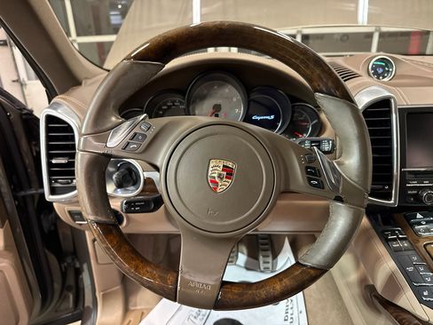 Used 2012 Porsche Cayenne S AWD/4WD image 20
