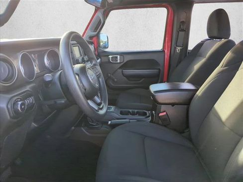Used 2018 Jeep Wrangler Sport image 16