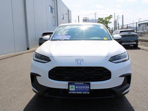 New 2026 Honda HR-V LX image 3