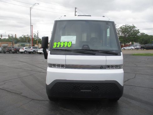 Used 2024 Chevrolet Brightdrop 600 w/ Commercial Equipment Package AWD/4WD image 8