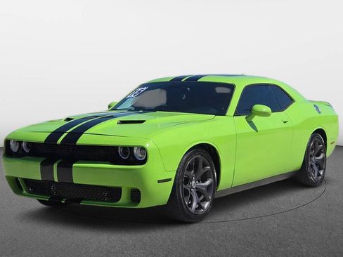 Used 2015 Dodge Challenger R/T Plus RWD image 2