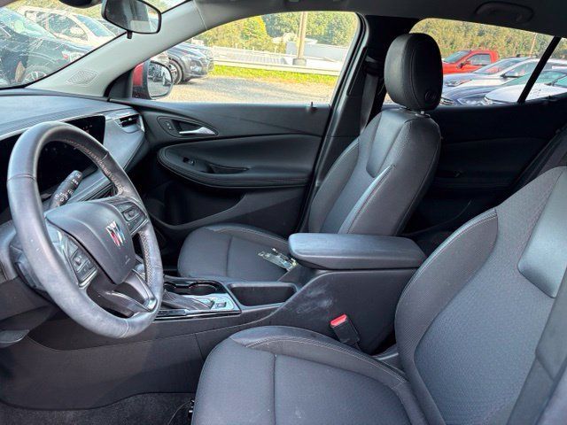 Used 2024 Buick Encore GX Preferred w/ Comfort Package AWD/4WD image 9