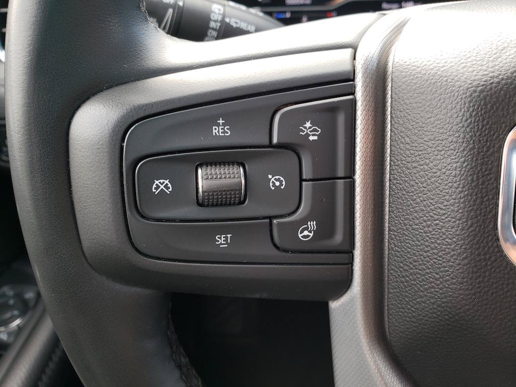 Used 2023 GMC Yukon Denali RWD image 15