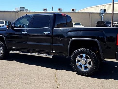 Used 2019 GMC Sierra 3500 Denali AWD/4WD image 7