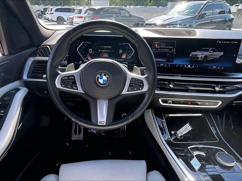 Used 2024 BMW X5 sDrive40i w/ M Sport Package image 6