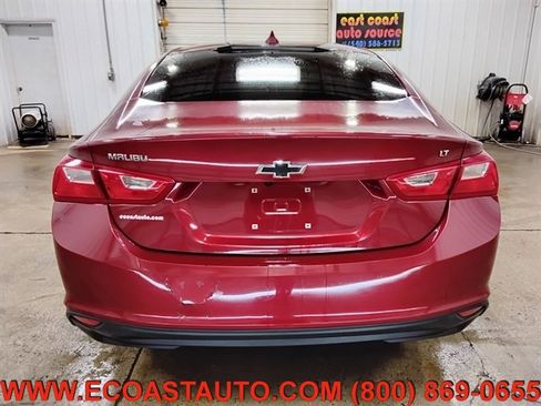 Used 2017 Chevrolet Malibu LT w/ Leather Package image 8