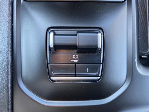 Used 2022 GMC Sierra 1500 Denali image 38