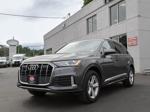 Used 2023 Audi Q7 2.0T Premium w/ Convenience Package AWD/4WD image 2