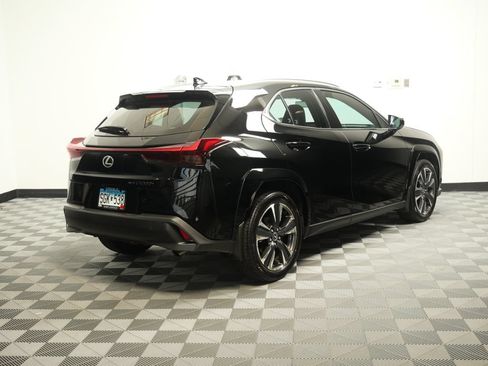 Used 2025 Lexus UX 300h AWD w/ Cold Area Package image 8
